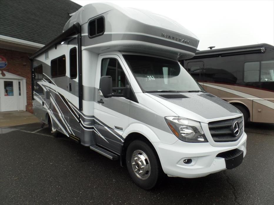 2017 Winnebago Navion 24J