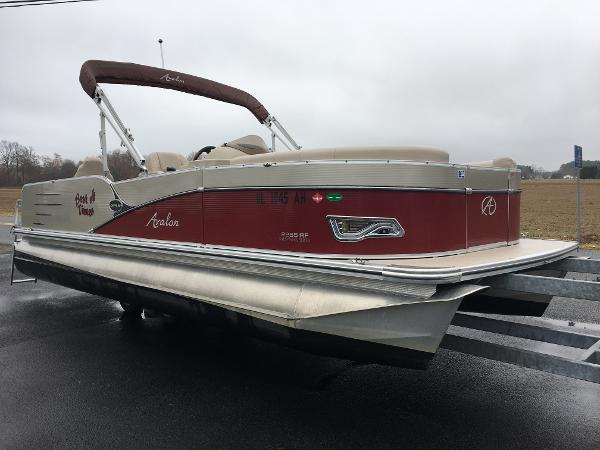 2014 Avalon Catalina Fish - 22'