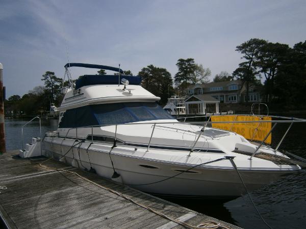 1987 Sea Ray 340 Sedan Bridge