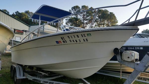 1976 Robalo 230 CC