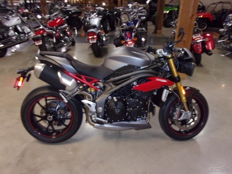 2016 Triumph Speed Triple R