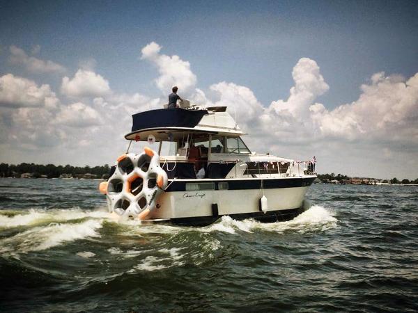 1980 Chris-Craft 410 Commander Yacht