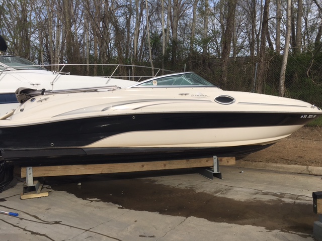 2003 Sea Ray 240 Sundeck