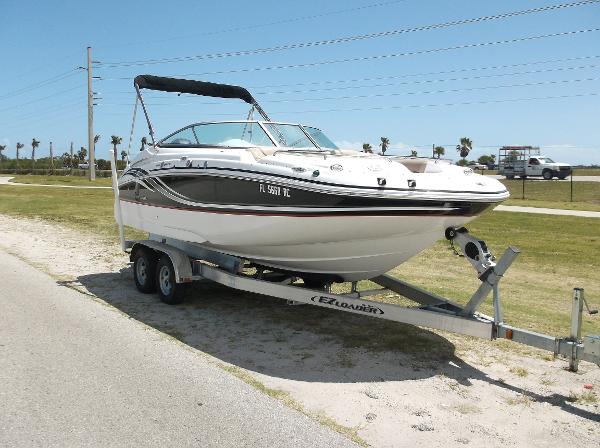 2015 Hurricane 2200 Sundeck