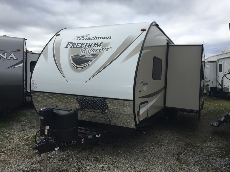 2017 Coachmen Freedom Express 29SE