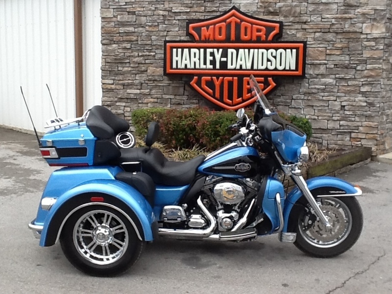 2011 Harley-Davidson FLHTCUTG - Tri Glide Ultra Classic