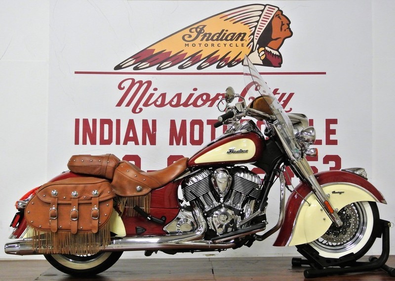 2015 Indian Motorcycle Chief Vintage Indian Red / Ivory Cream