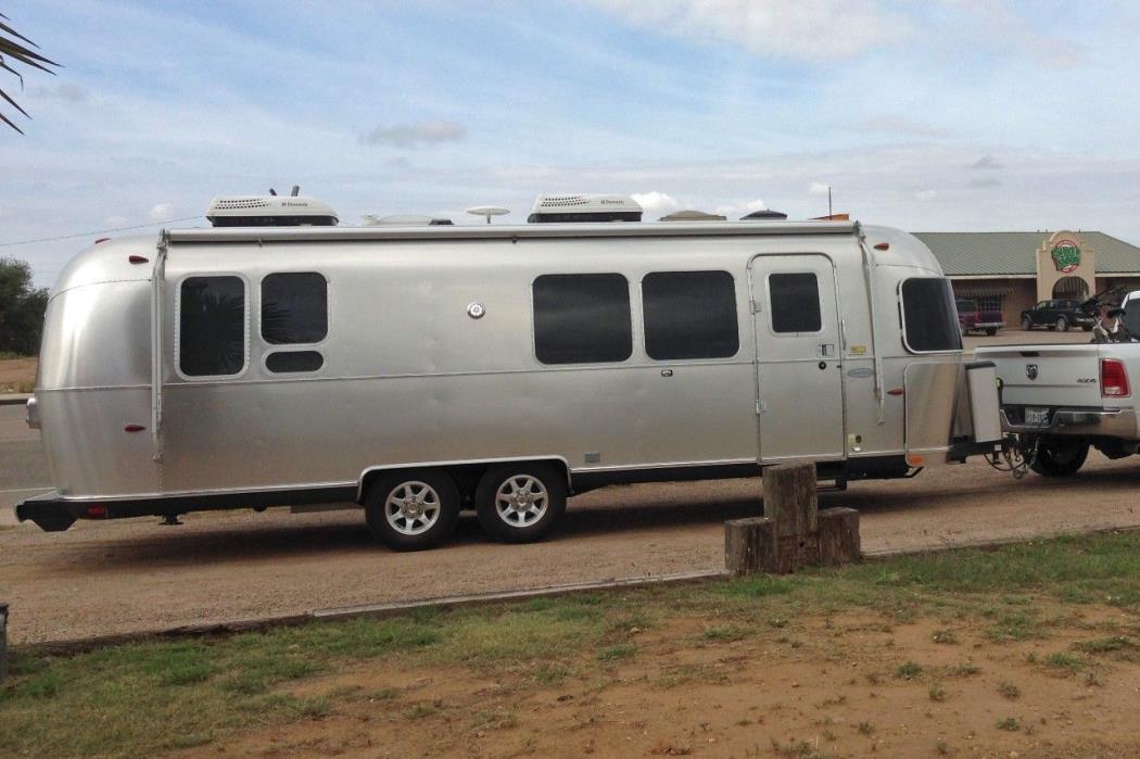 2015 Airstream FLYING CLOUD 28