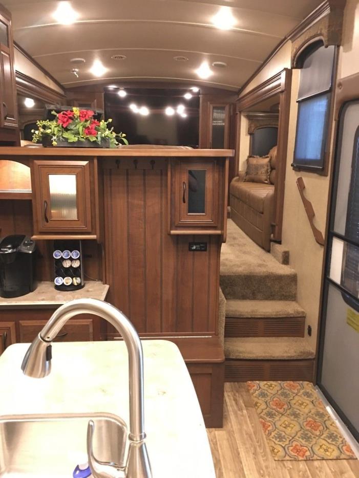 2015 Jayco PINNACLE 38FLSA