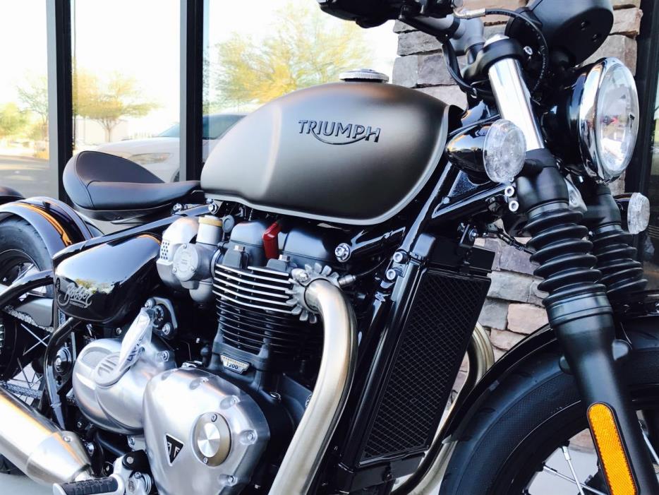 2017 Triumph Bonneville Bobber (Color)