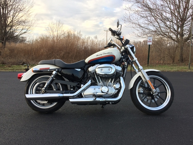 2011 Harley-Davidson XL883L - Sportster SuperLow