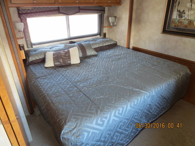 2012 Winnebago SIGHTSEER 33C