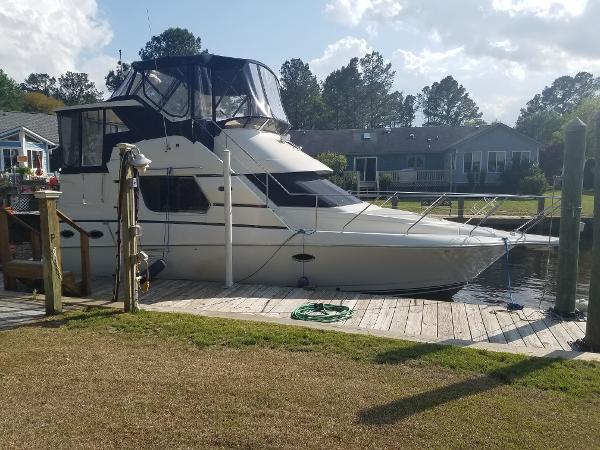 2000 Silverton 322 Motor Yacht