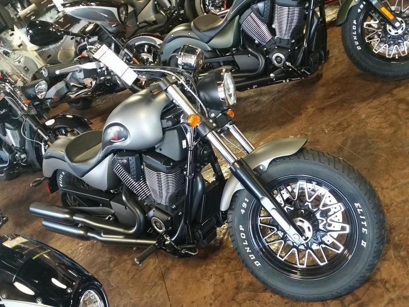 2016 Victory Gunner Suede Titanium Metallic with Black