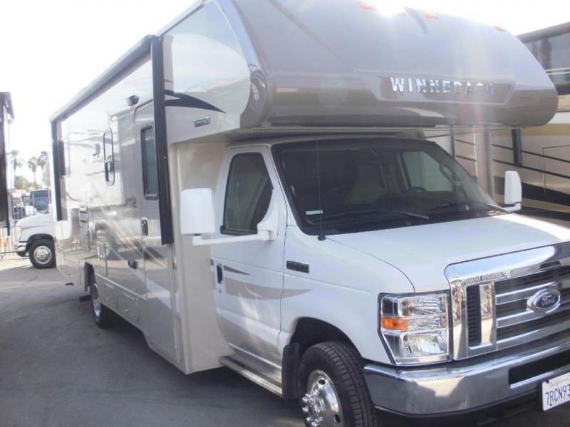 2017 Winnebago Minnie Winnie 27Q