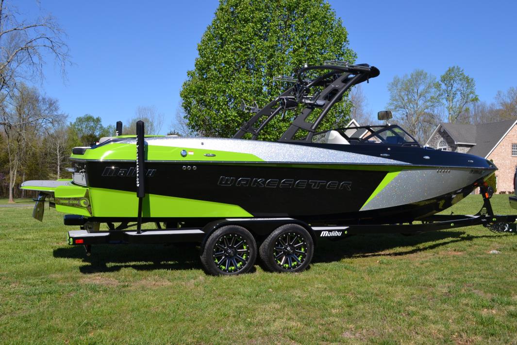 2016 Malibu Wakesetter 25 LSV