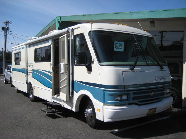 1995 Fleetwood PACE ARROW CORANADO 31