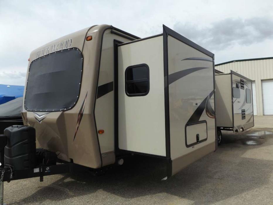 2015 Forest River Rockwood Signature Ultra Lite 8329SS