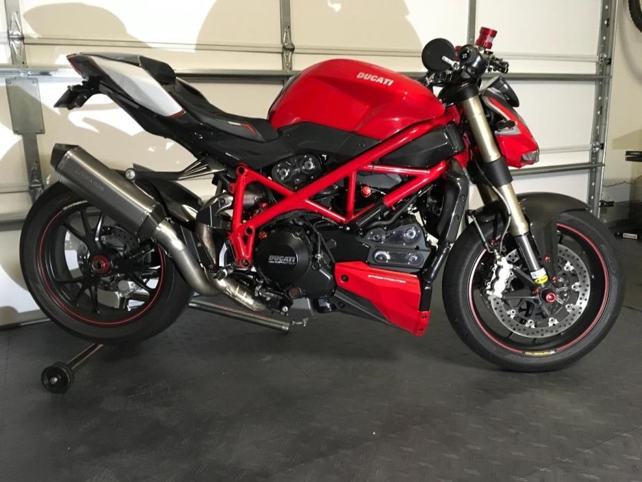 2012 Ducati STREETFIGHTER 848