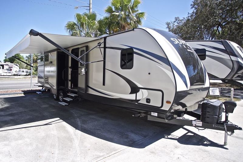 2017 Crossroads Rv Sunset Trail Super Lite SS331BH