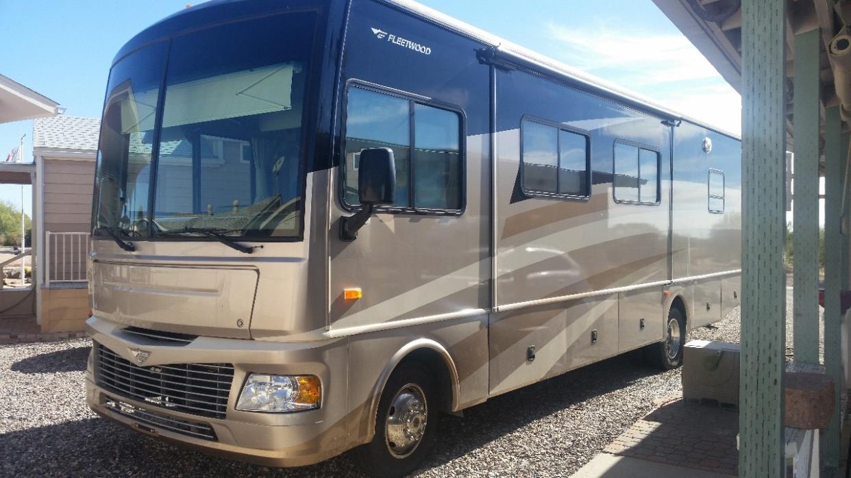 2007 Fleetwood BOUNDER 32W