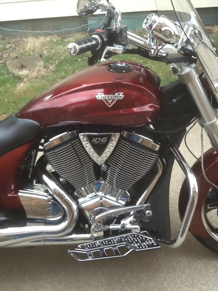 2011 Victory CROSS ROADS