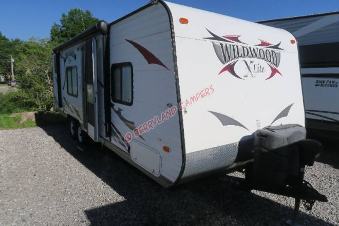 2013 Forest River Wildwood 261BHXT