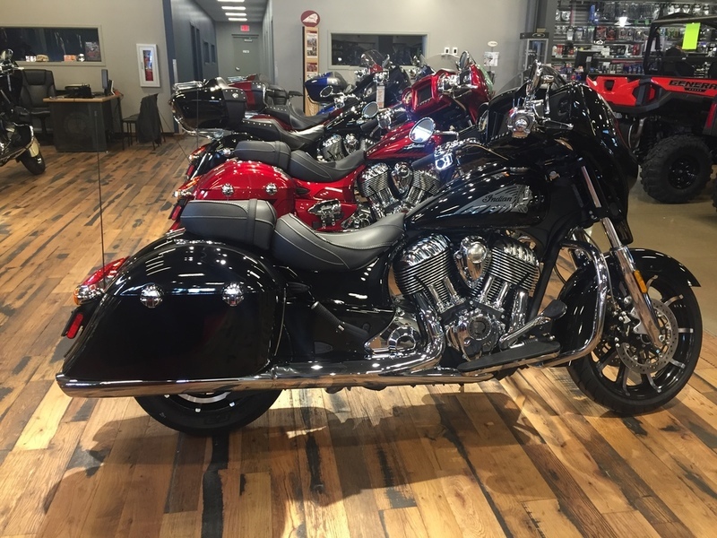 2017 Indian Motorcycle Chieftain Limited Thunder Black