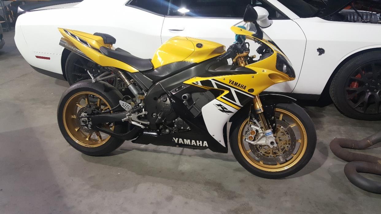 2006 Yamaha YZF R1