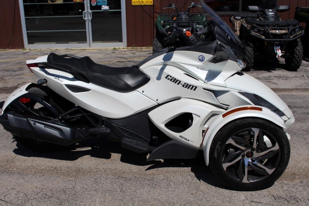 2014 Can-Am SPYDER ST-S SE5