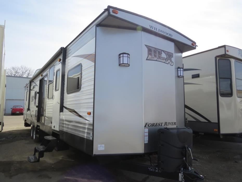 2018 Forest River Wildwood DLX 426-2B