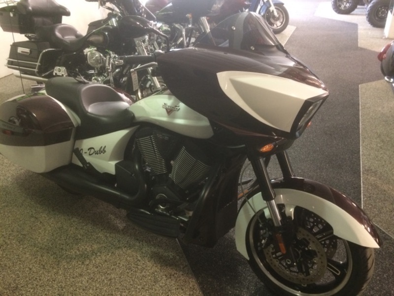2014 Victory Motorcycles Cross Country White Metallic