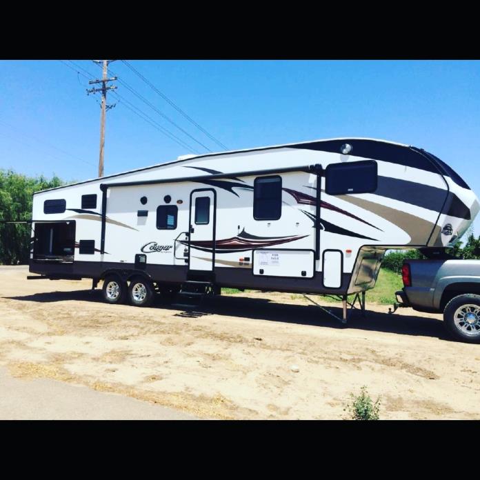 2015 Keystone COUGAR 330RBK