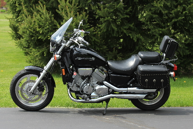 1998 Honda MAGNA