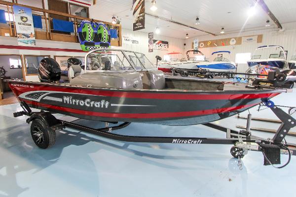 2017 MirroCraft Aggressor Pro 1663