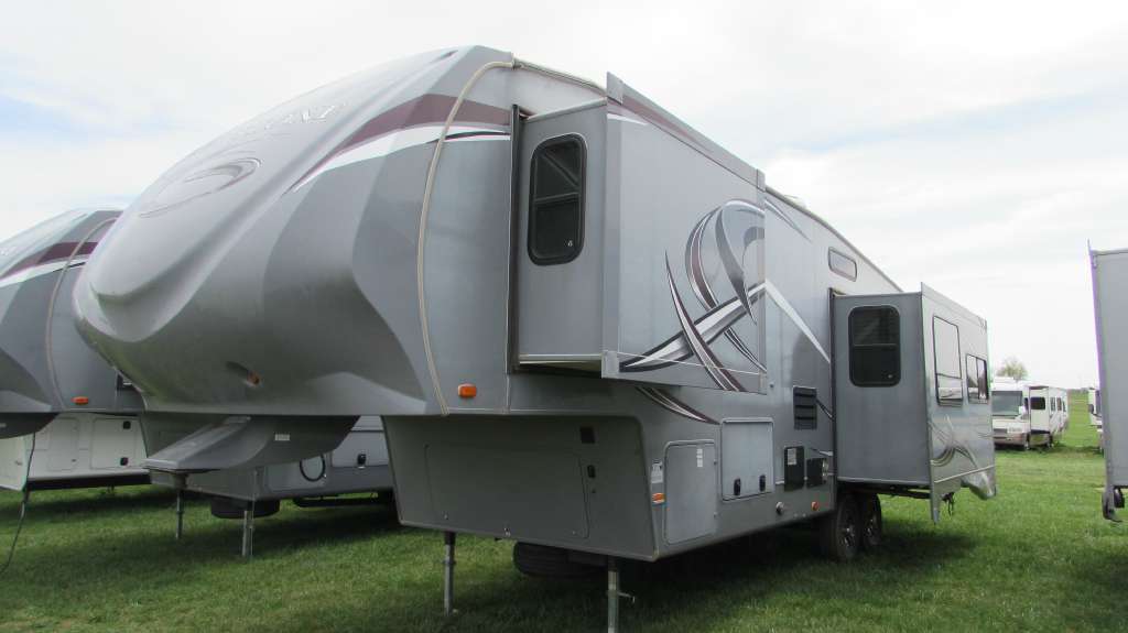 2012 Heartland Greystone GS 32RL