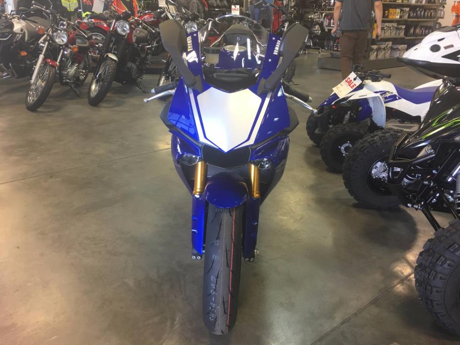 2017 Yamaha YZF-R1