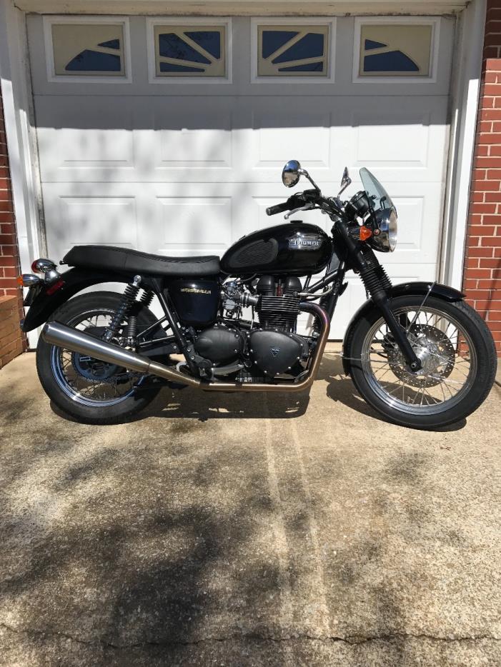 2005 Triumph BONNEVILLE