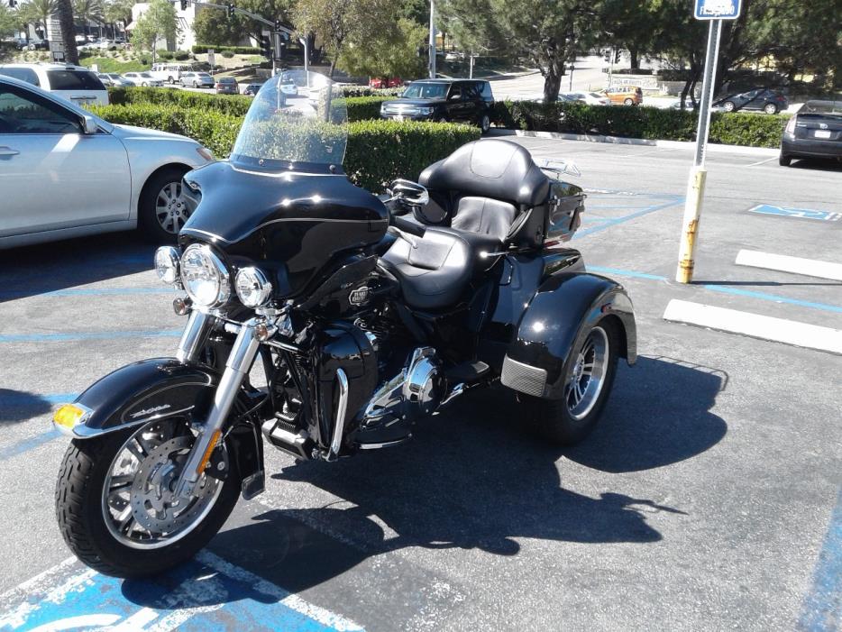 2011 Harley-Davidson TOUR GLIDE