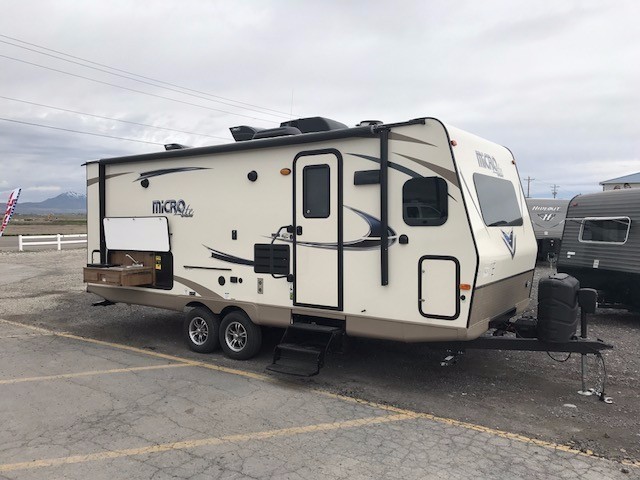 2018 Forest River FLAGSTAFF 25FKS