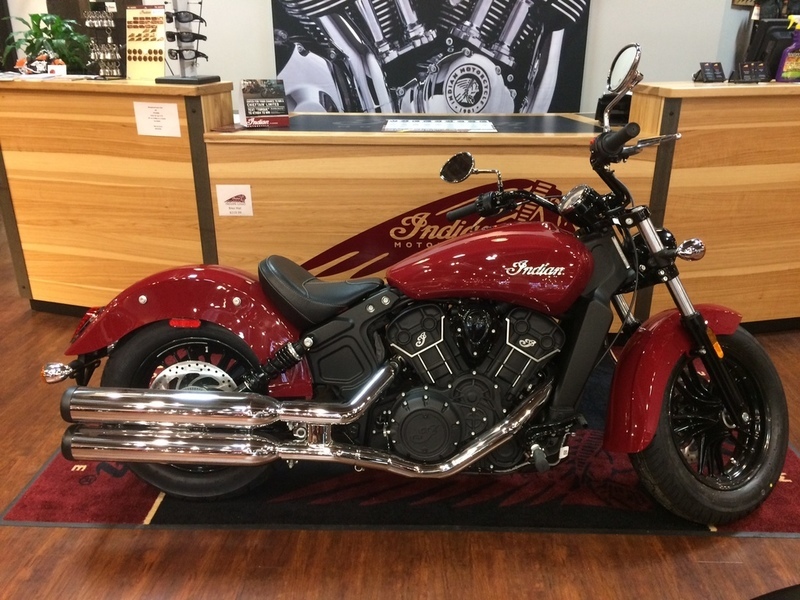 2017 Indian Motorcycle Scout Sixty ABS Indian Motorcycle­ Red