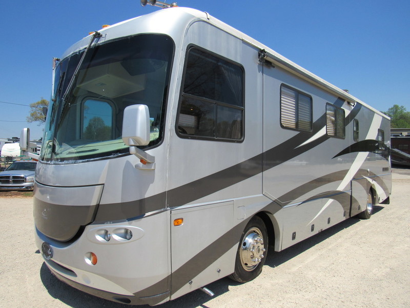 2004 Coachmen Forest River Cross Country 376DS
