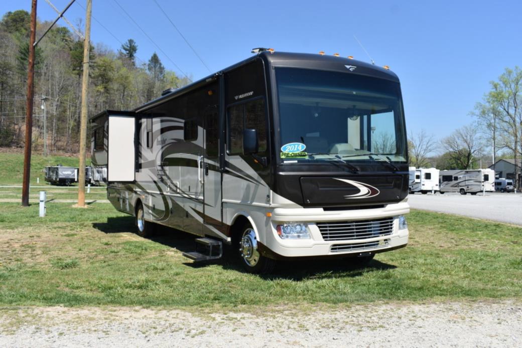 2014 Fleetwood BOUNDER 35K