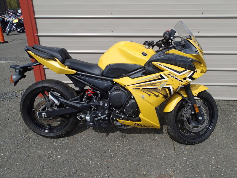 2009 Yamaha FZ6R Cadmium Yellow