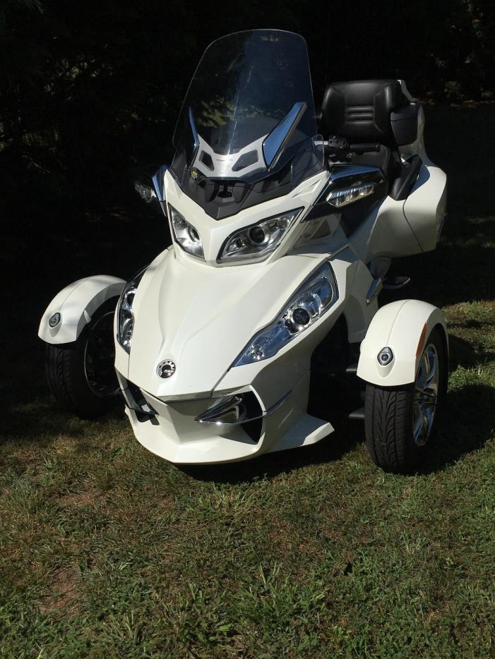 2012 Can-Am SPYDER RT LIMITED