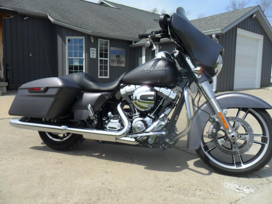 2016 Harley-Davidson FLHXS Street Glide Special