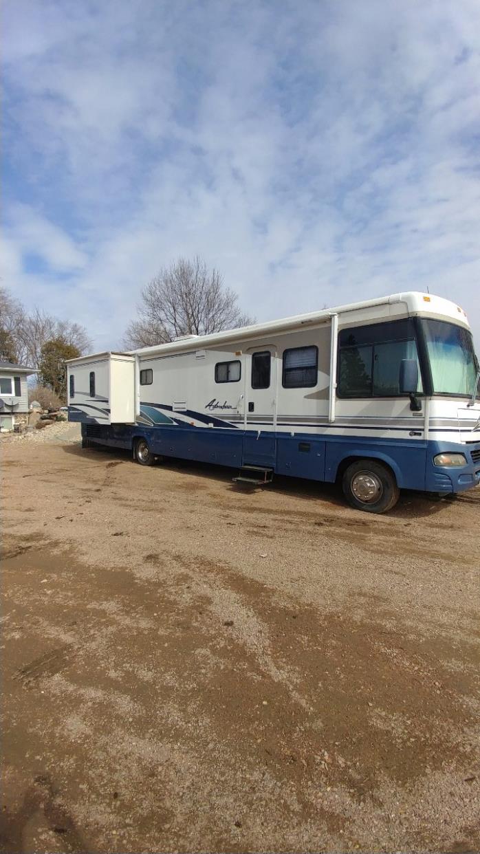 2003 Winnebago ADVENTURER 38G