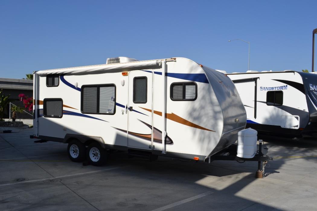 2012 Pacific Coachworks Tango 19UL