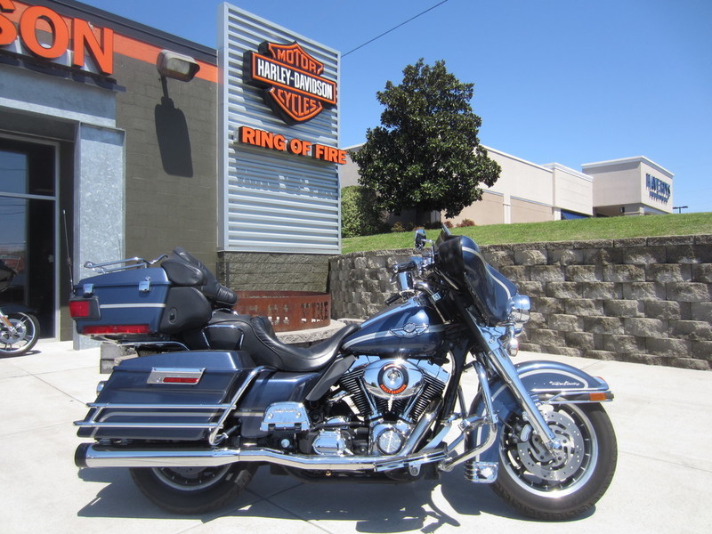 2003 Harley Davidson FLHTCUI