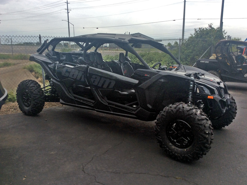 2017 Can-Am Maverick X3 MAX X rs TURBO R Triple Black